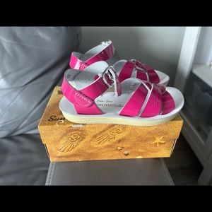 Salt water sandal toddler girl